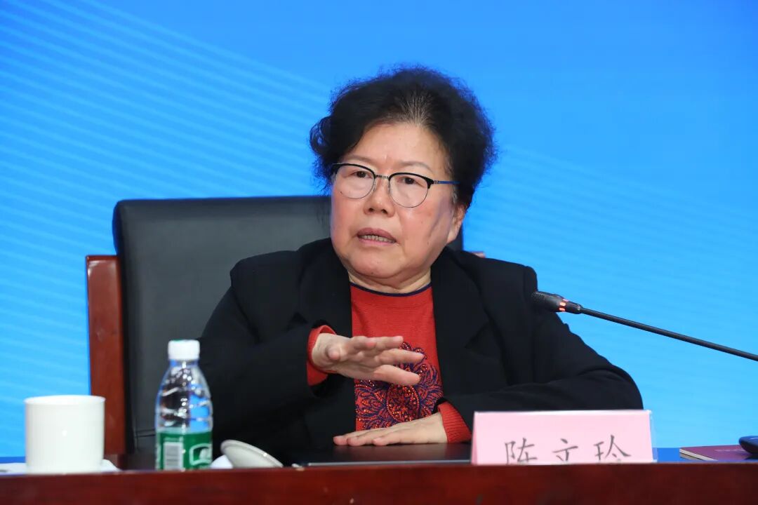 “当代中国与世界大讲堂”举办“‘十五五’规划与中国经济发展的集成优势”专题讲座